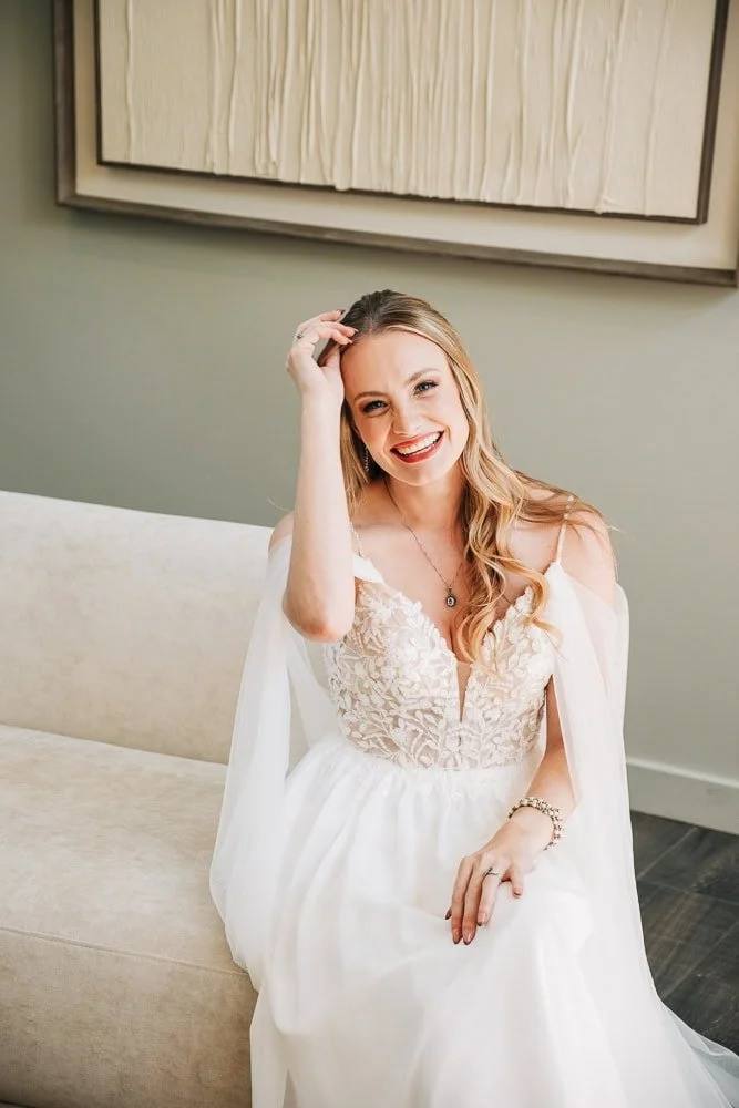 023-Fall Micro wedding bride.jpg