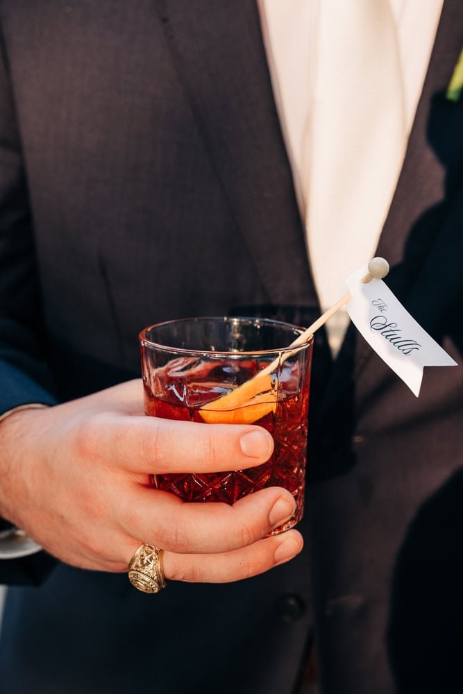 93-yacht-club-wedding-cocktail-hour.jpg