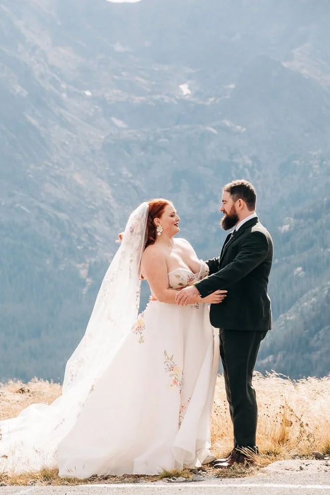 036-micro-wedding-portraits-rmnp.jpg