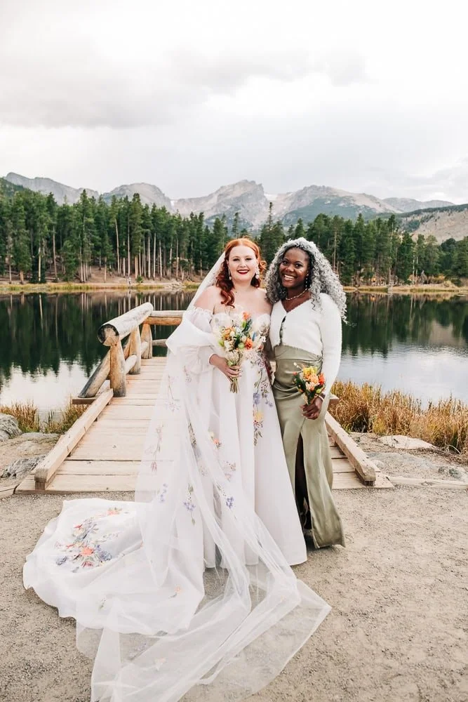 147-bride-micro-wedding-colorado.jpg