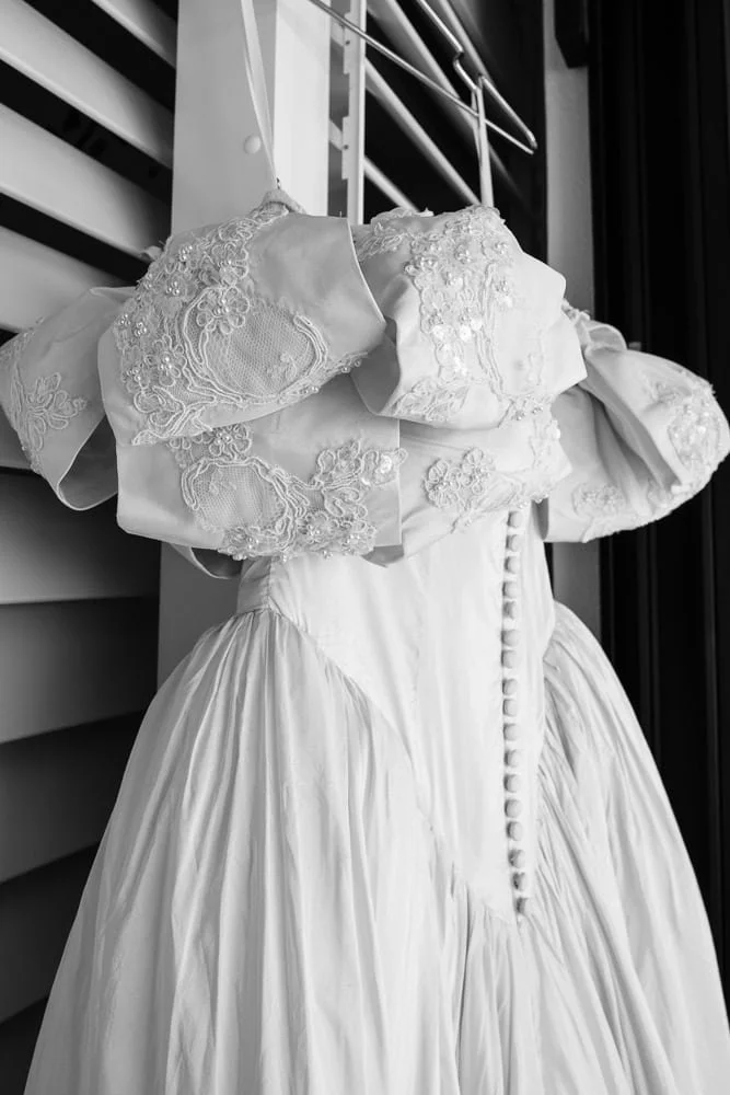 060-bride-getting-ready.jpg