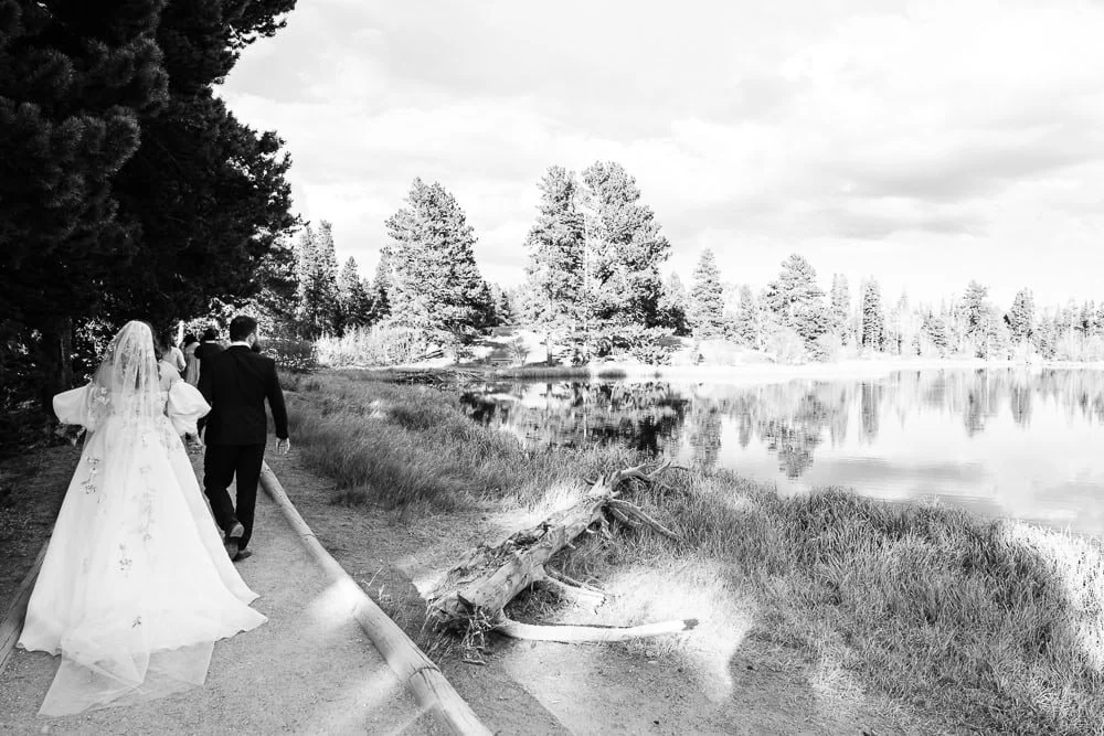 096-microwedding-ceremony-sprague lake.jpg