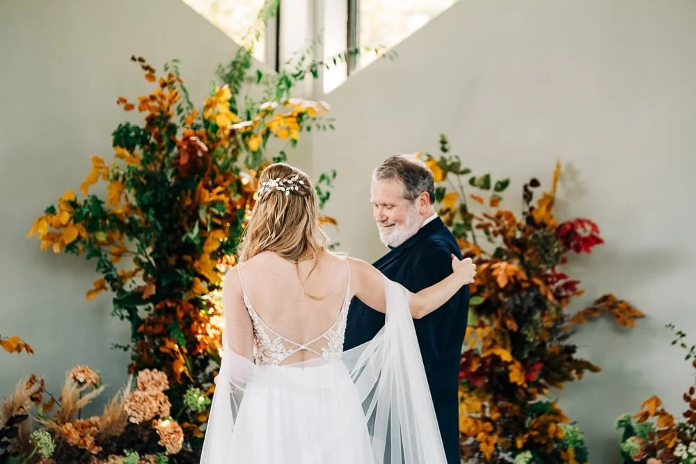 039-microwedding dad first look .jpg