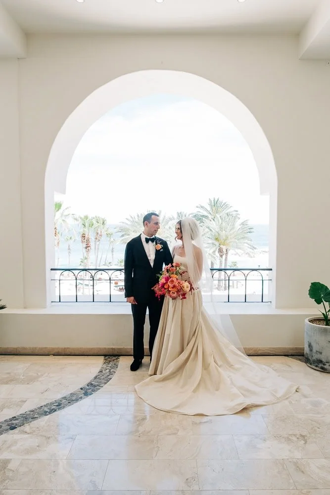 119-bride groom first look hilton los cabos.jpg