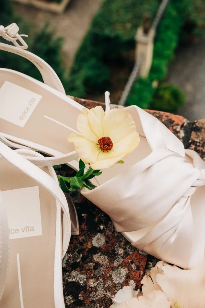 75-tuscany-wedding-getting-ready-villa.jpg