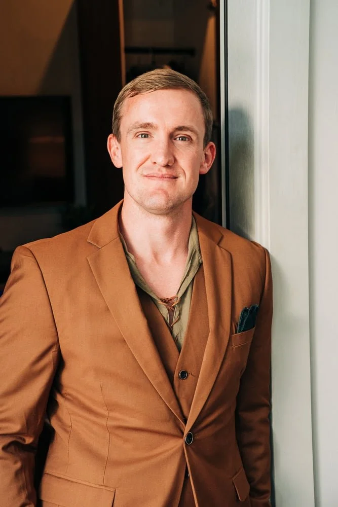 029-Fall Micro wedding groom.jpg