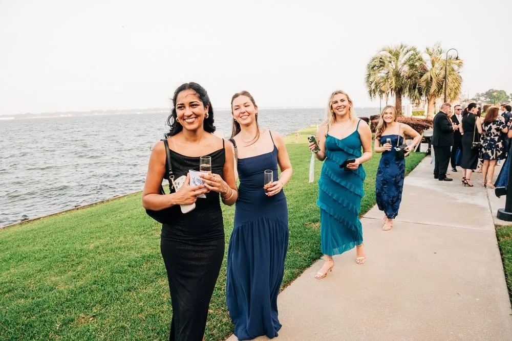 87-yacht-club-wedding-cocktail-hour.jpg
