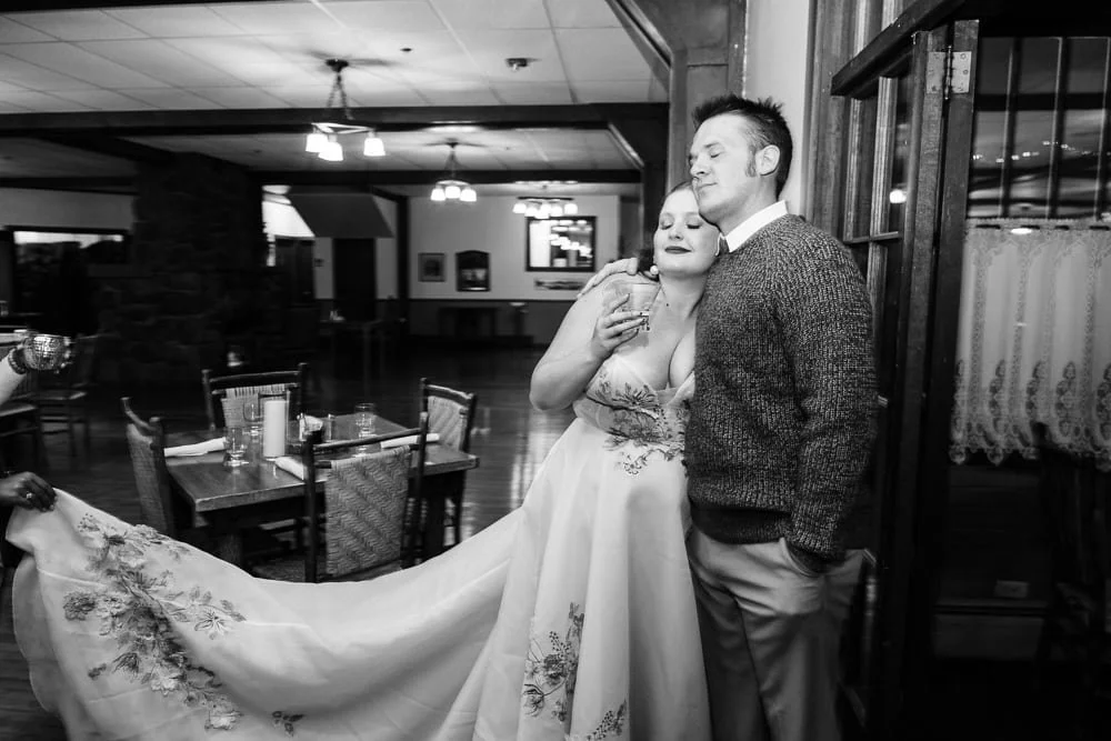 172-microwedding-reception-the-view-estes-park.jpg