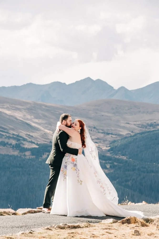 064-wedding photographer trail ridge road rmnp.jpg