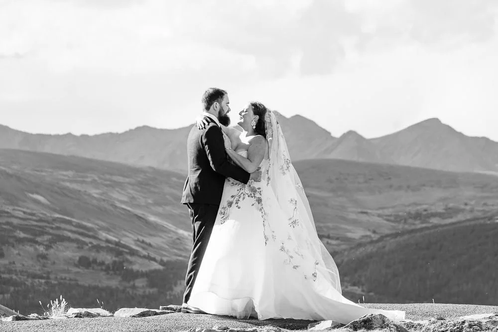 067-wedding photographer trail ridge road rmnp.jpg