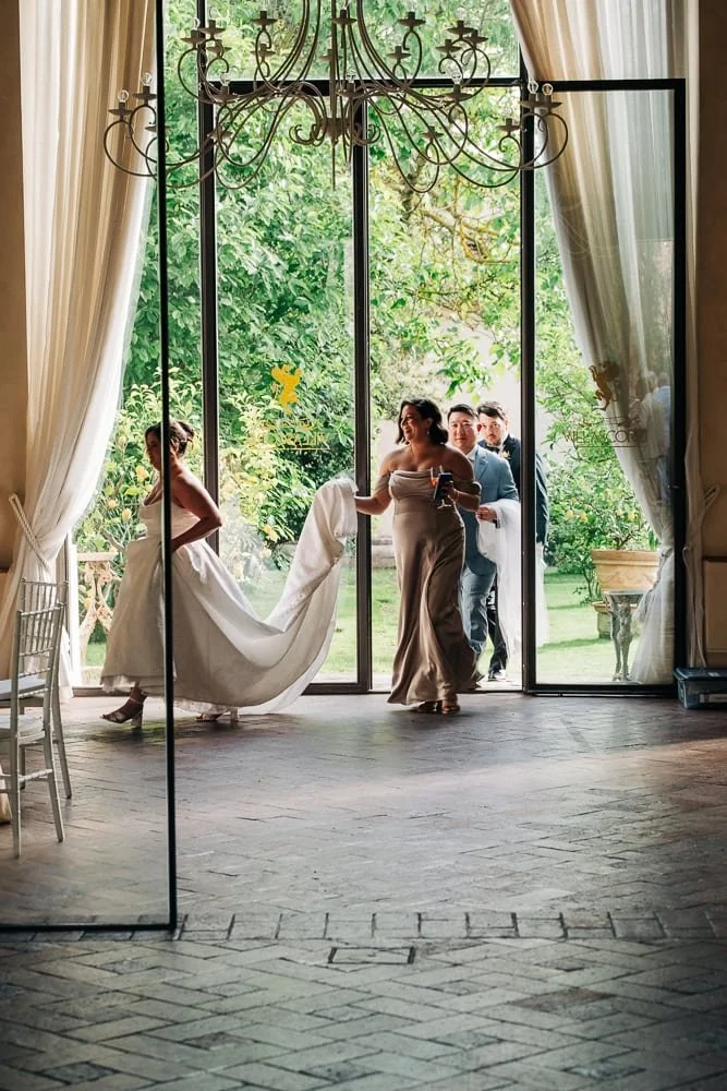218-tuscany-wedding-candid.jpg