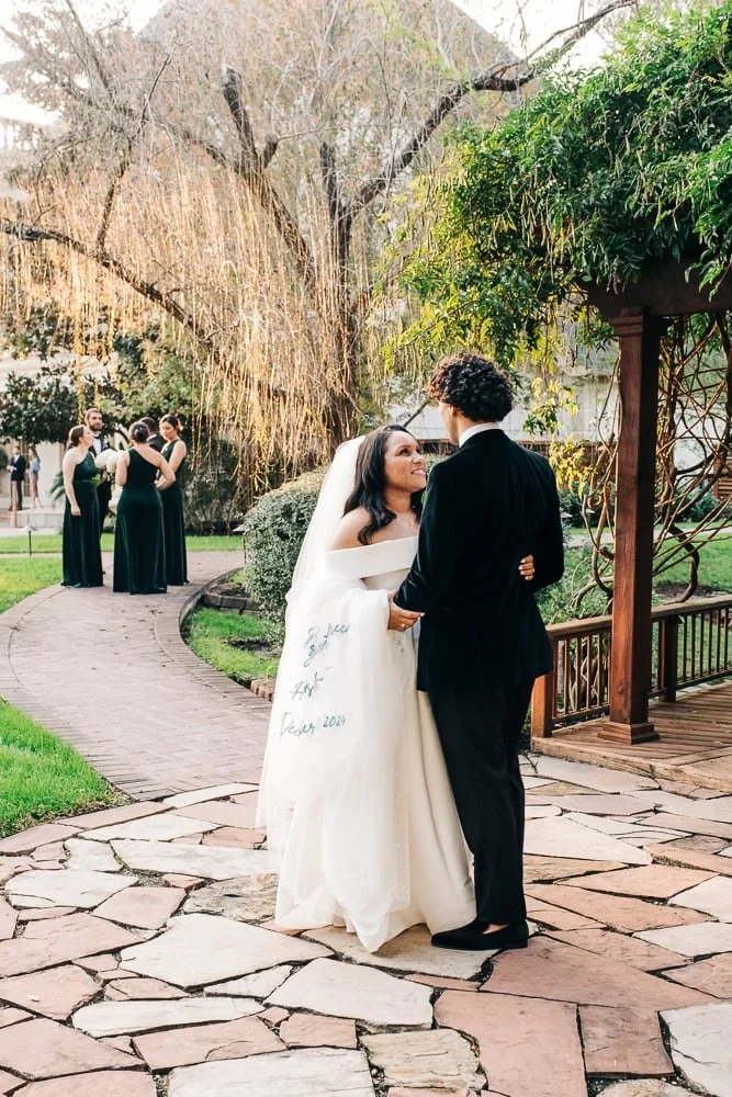 101-formal-historic-mansion-wedding.jpg