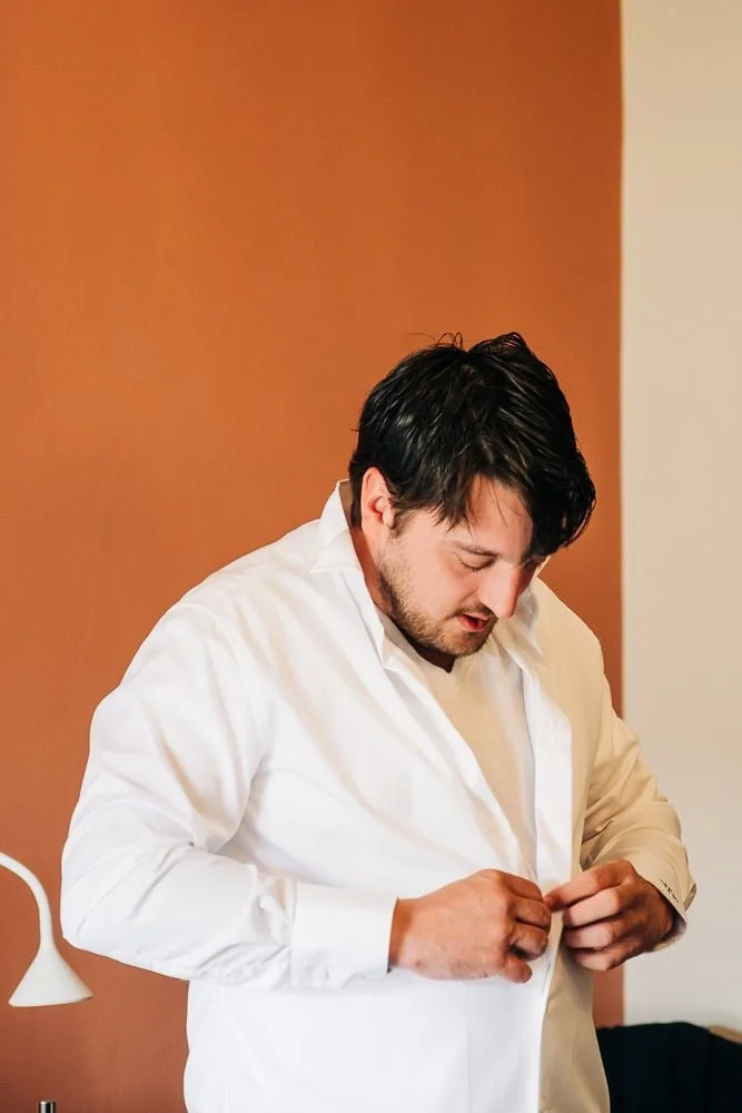 90-tuscany-wedding-getting-ready-villa.jpg