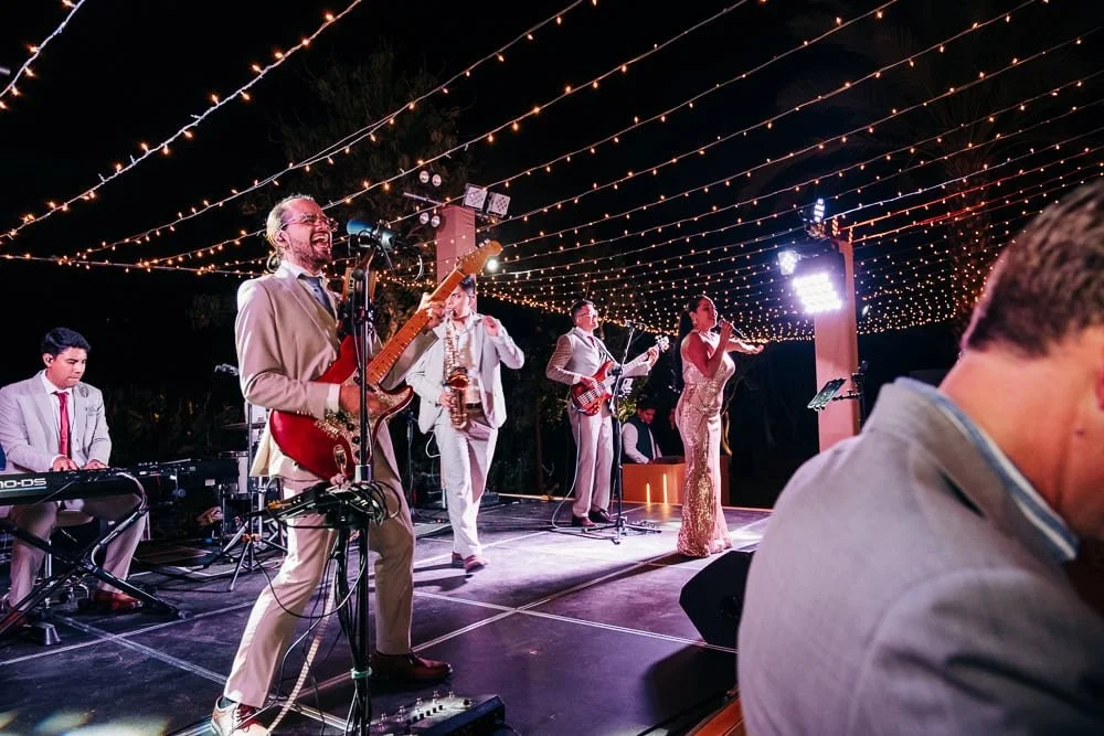 273-flora farms wedding dance.jpg