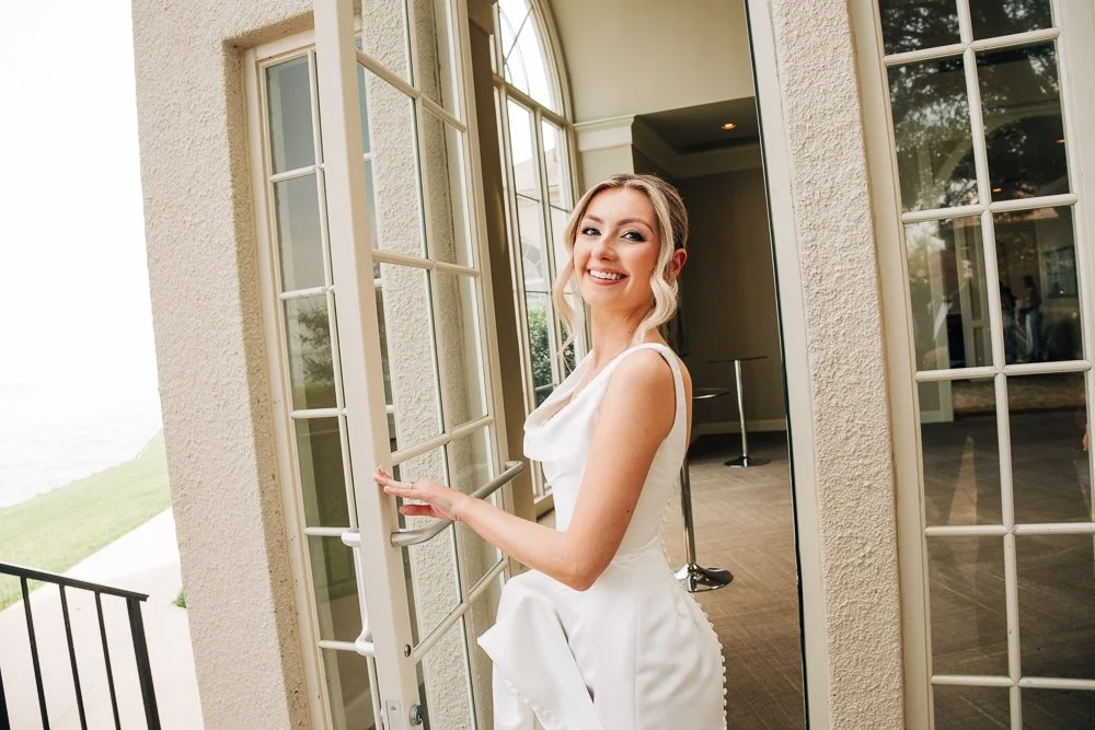 29-dad-first-look-country-club-wedding.jpg