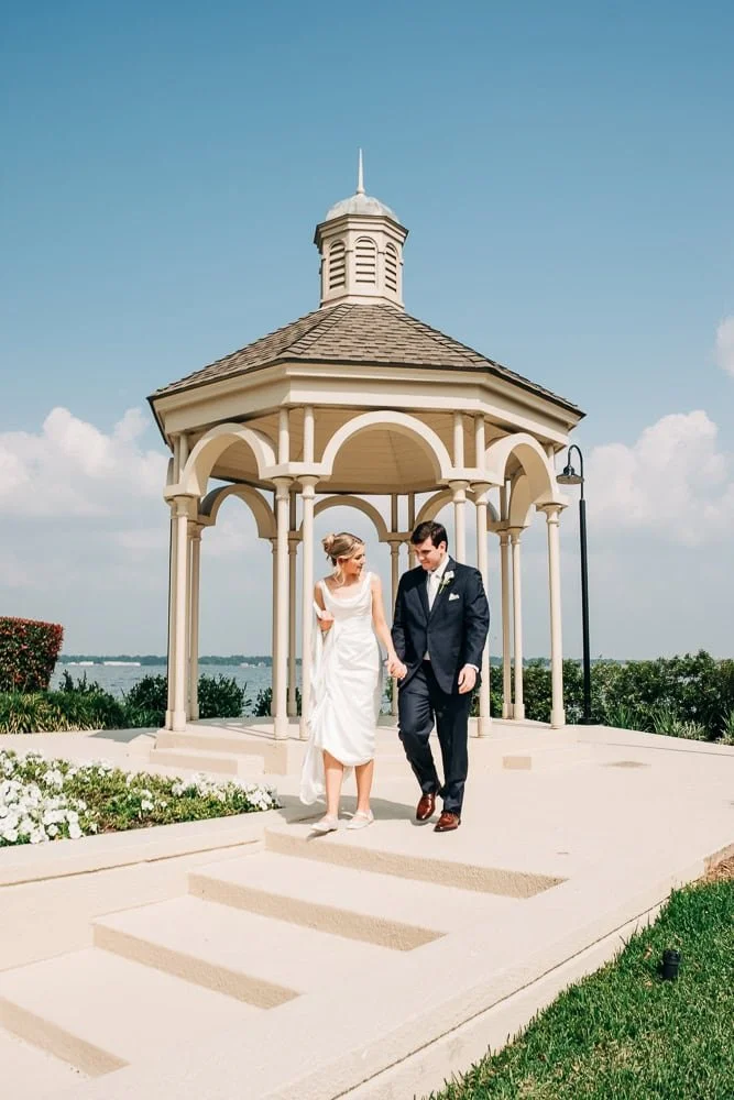 41-yacht-club-wedding-first-look.jpg