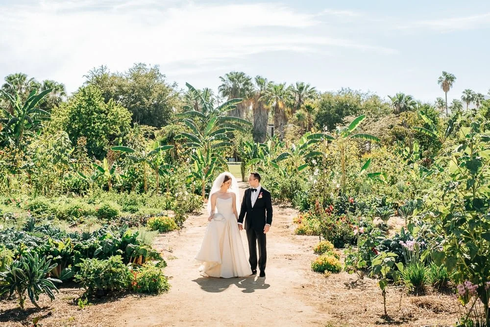 139-bride and groom photography flora farms.jpg
