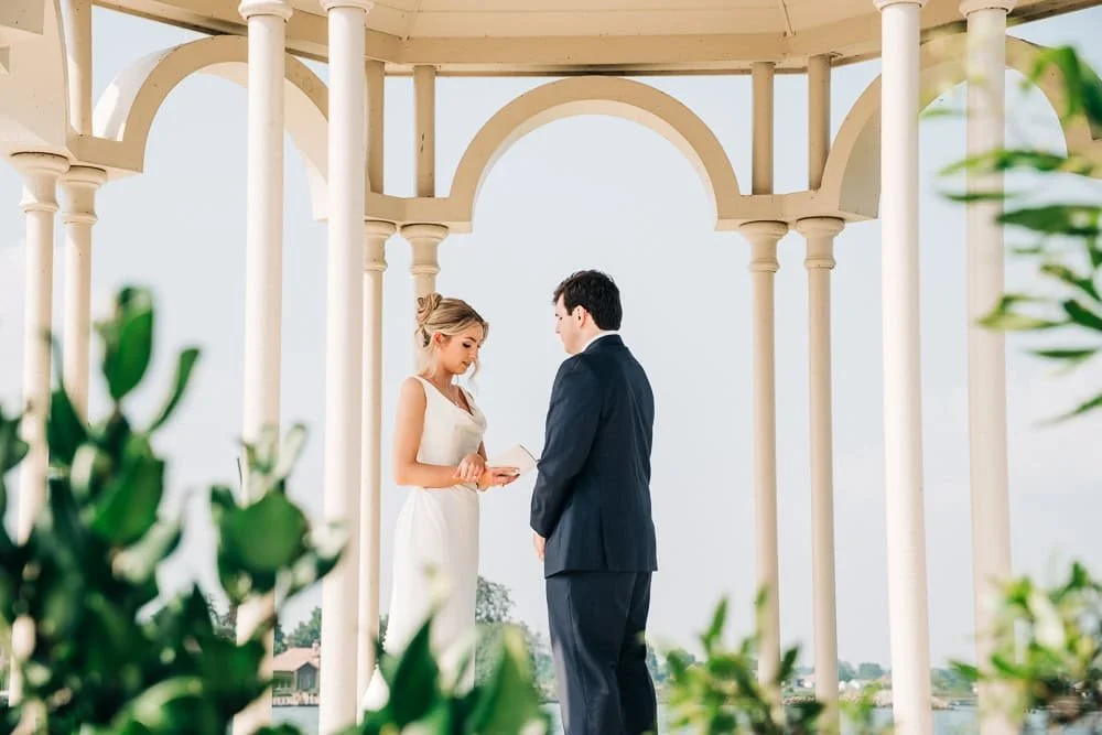 38-yacht-club-wedding-first-look.jpg