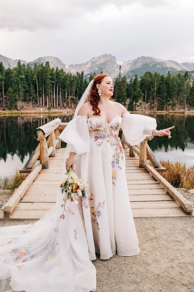 143-bride-micro-wedding-colorado.jpg