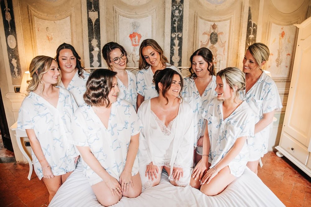 111-tuscany-wedding-getting-ready-villa.jpg