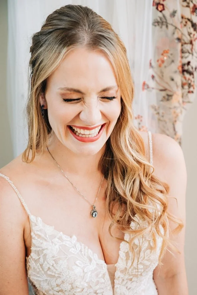 018-Fall Micro wedding bride.jpg