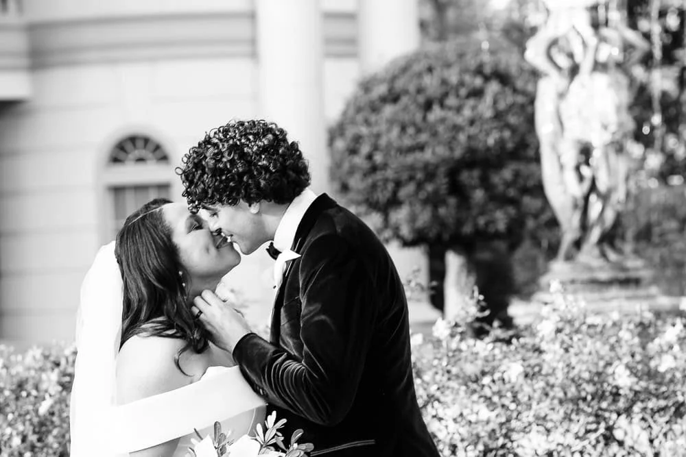 080-formal-historic-mansion-wedding.jpg