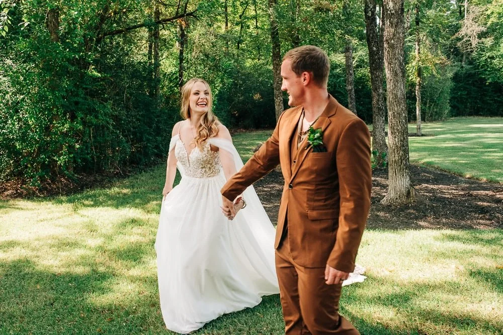 089-microwedding outdoor couple portraits.jpg