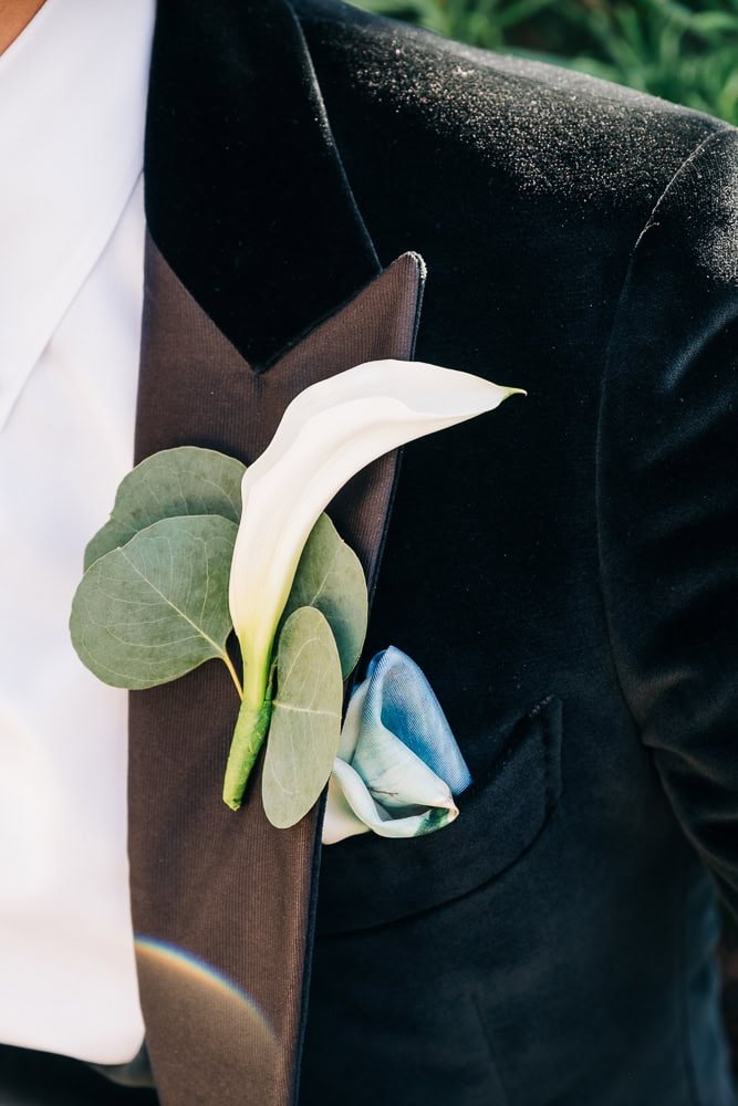 006-Groom getting ready.jpg