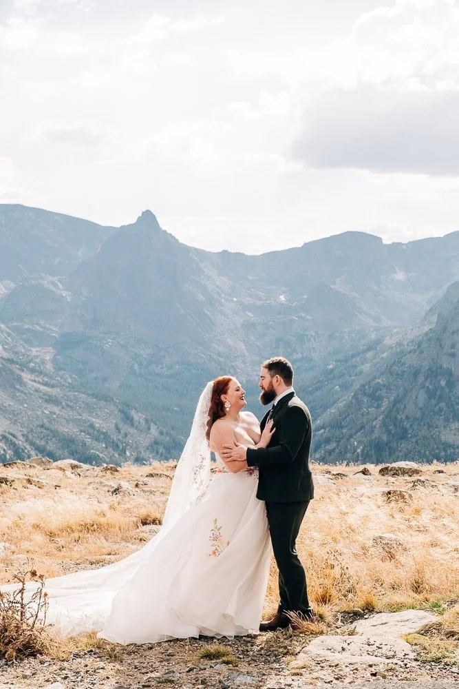 039-micro-wedding-portraits-rmnp.jpg