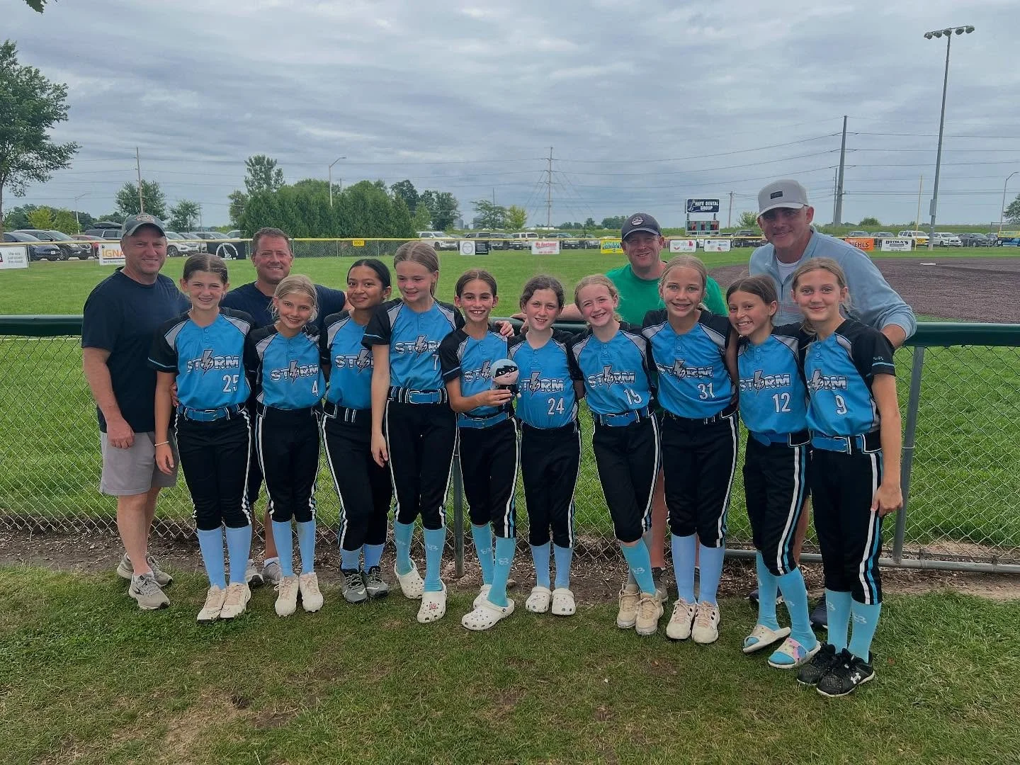 🔥👏 Shoutout to our 11U Storm squad! 👏
They battled hard all weekend and earned a spot in the semifinals at the Janesville Summer Slam! ⚡️
From clutch hits to solid defense, this group showed grit and growth every step of the way.
Much appreciat