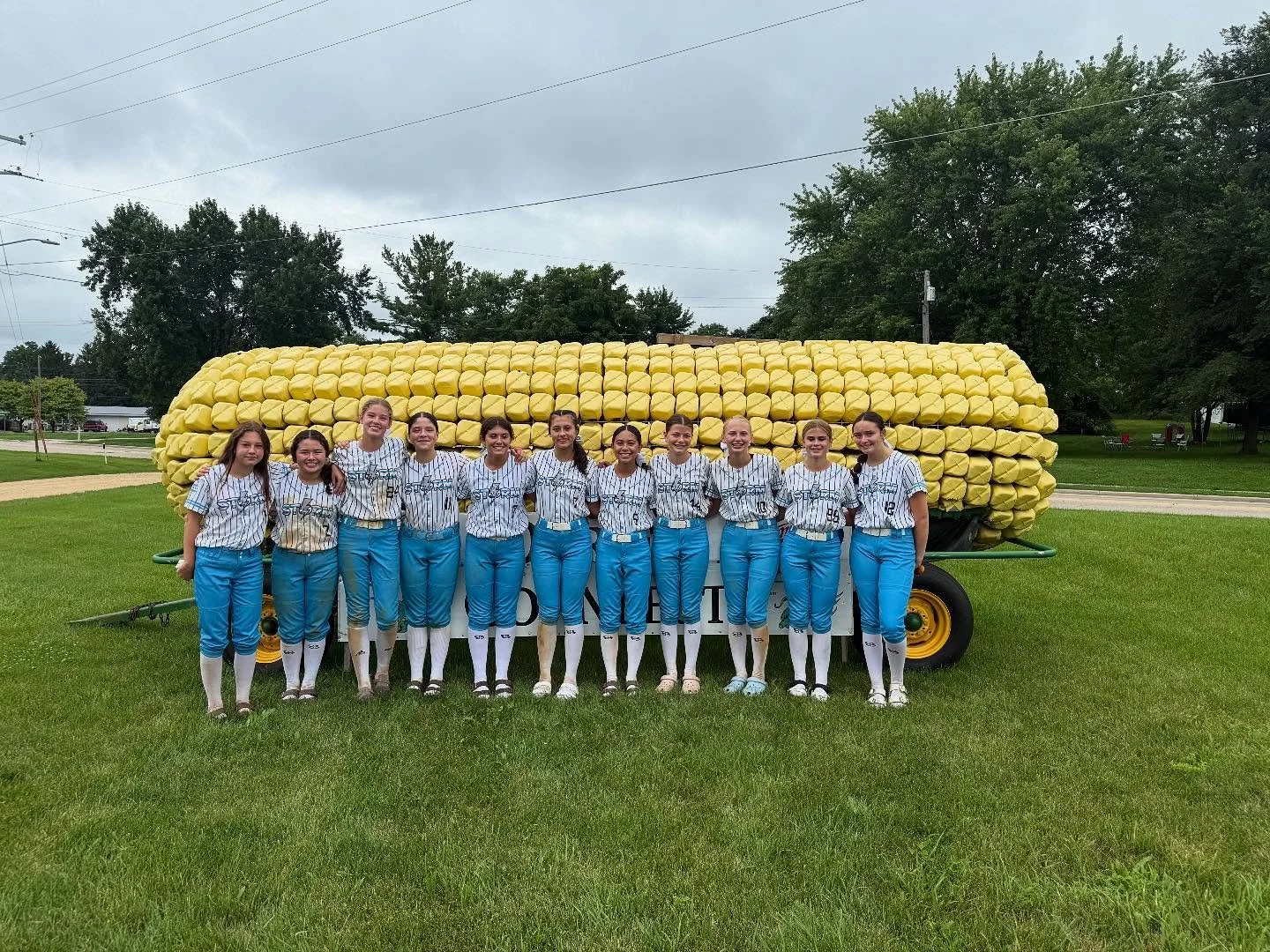 Storm 13U Black wrapped up the season in Wisconsin this weekend! 🥎🖤
Cheers to a great year of softball and memories together!
#StormTravelSoftball #13USoftball #StormStrong #GirlsWhoPlayHard #SoftballSeason #StormFamily #TravelSoftball #SoftballL