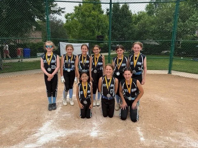 🥈⚡️ Storm 10U brings home 2nd Place in the Gold Bracket at the Thunderbolt Classic! ⚡️🥈

These girls put together an incredible weekend, earning the top seed after pool play and battling their way to a 2nd Place finish in the Gold Bracket..

Congra