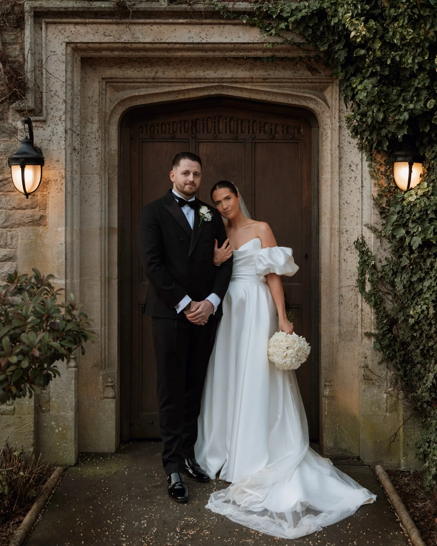 A teeny tiny snippet into the lovely E+C&rsquo;s December wedding 🫶🏻

@hyde_house 
@ellesuttonbridal
@andrealuellahair 
@ratherlovelyfilms 
@thestowflowershop 
@tilly_trotters_brides 

UK editorial wedding photographer
Stylish wedding photography 
