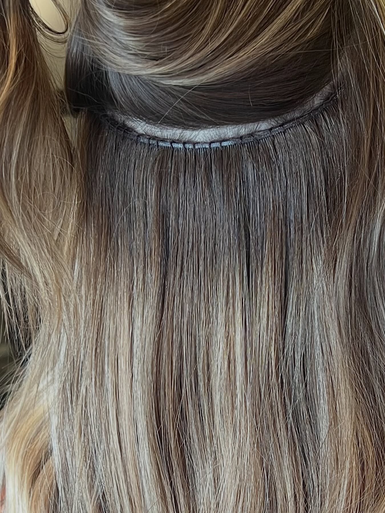 Get the look of your dream hair with the  Hidden Bead Extension Method by @jenna.hairstylist

Jenna is a certified extension artist specializing in the invisible bead technique, known for her clean, precise work that preserves hair health.

 🚨Limite