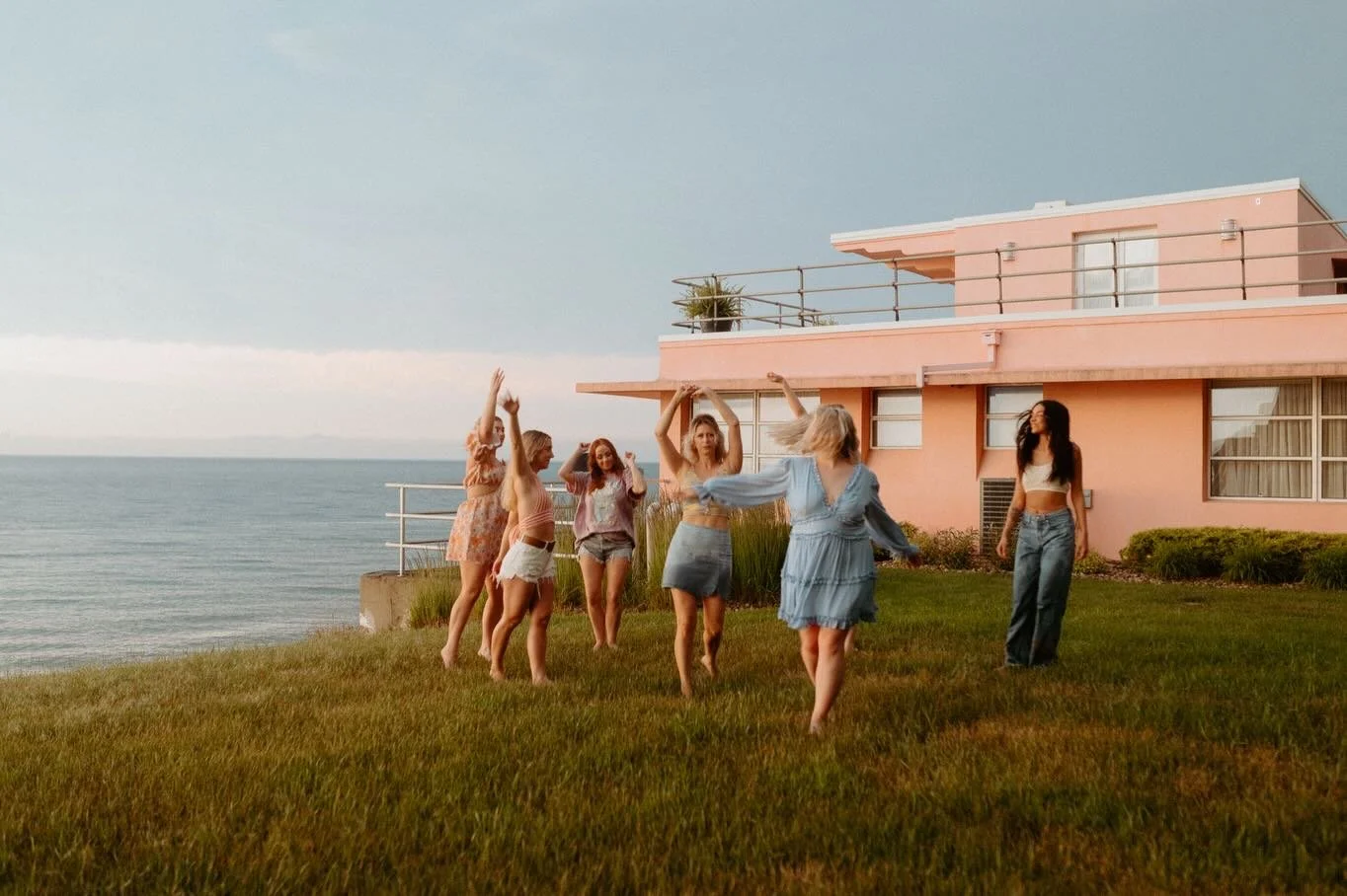 BLOOM - A space where creativity flows and the support is constant. We celebrate each other&rsquo;s wins, learn from every moment, and continue to grow as individuals while staying grounded as a team 🌸

It&rsquo;s the energy you feel the second you 