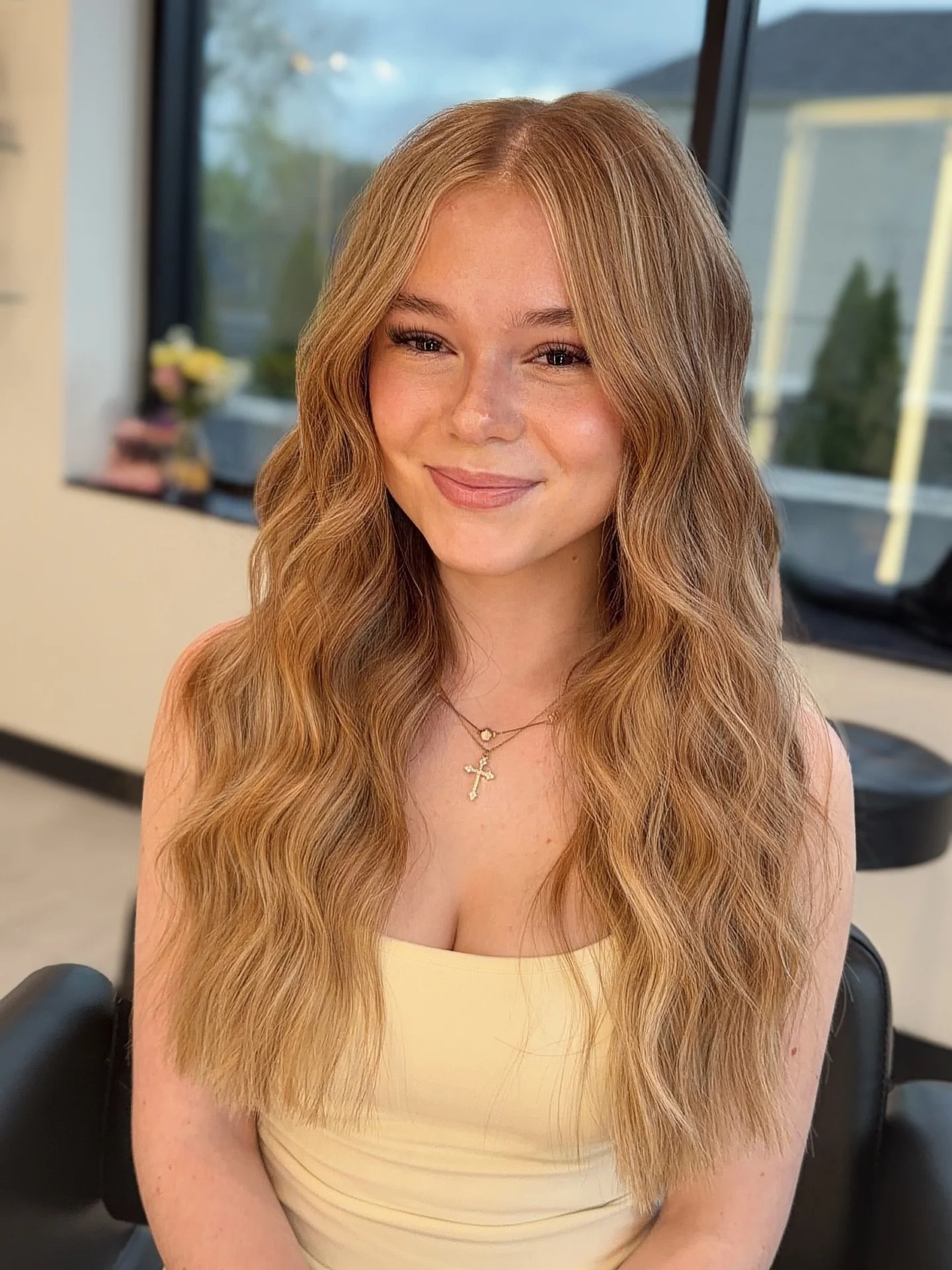 Extension instal with @jenna.hairstylist 

Invisible bead method , @peacehairco 

Book your consultation with Jenna at our Schererville location 🌼