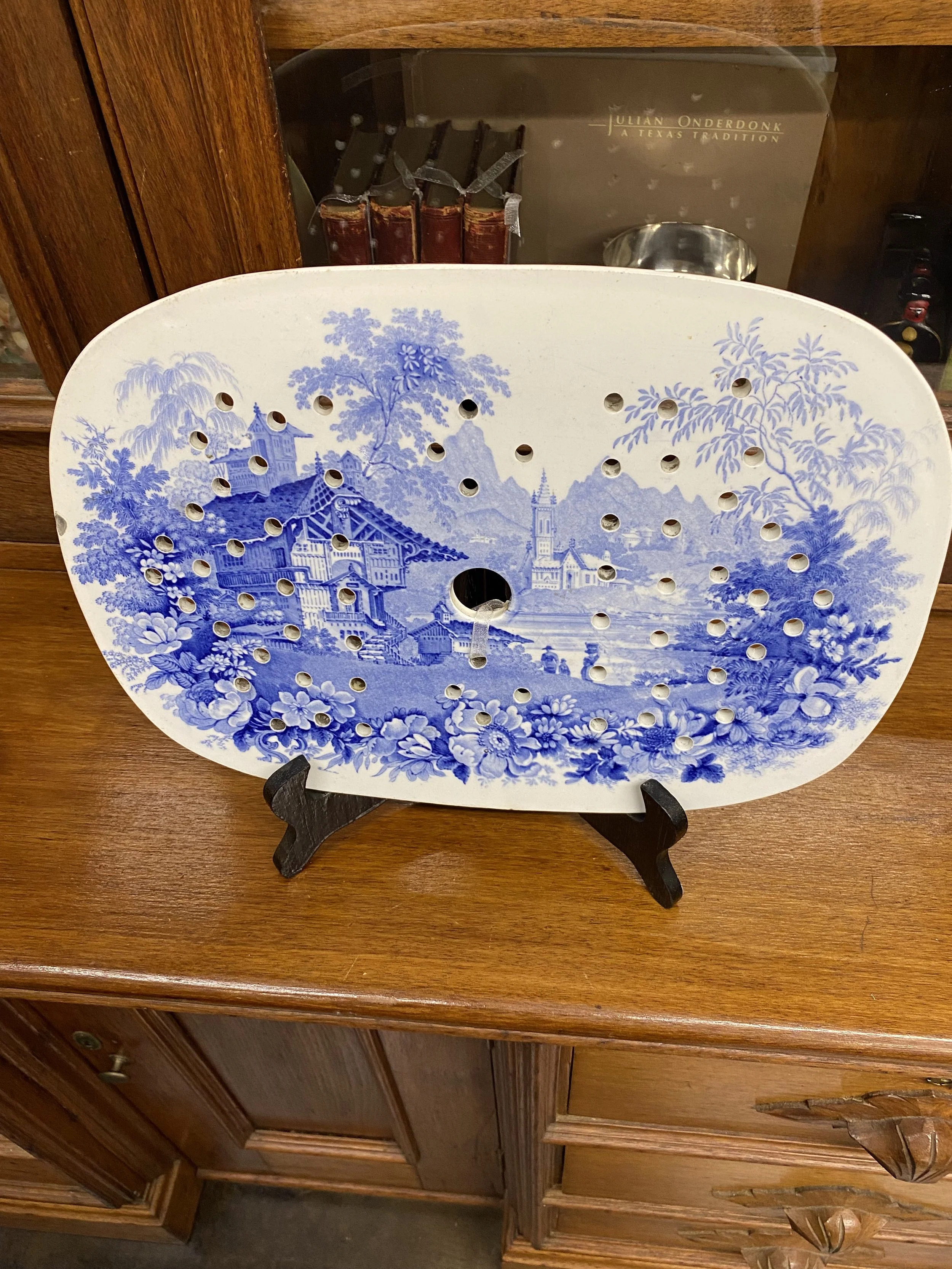 Rare Blue and White Chinoiserie platter drainer