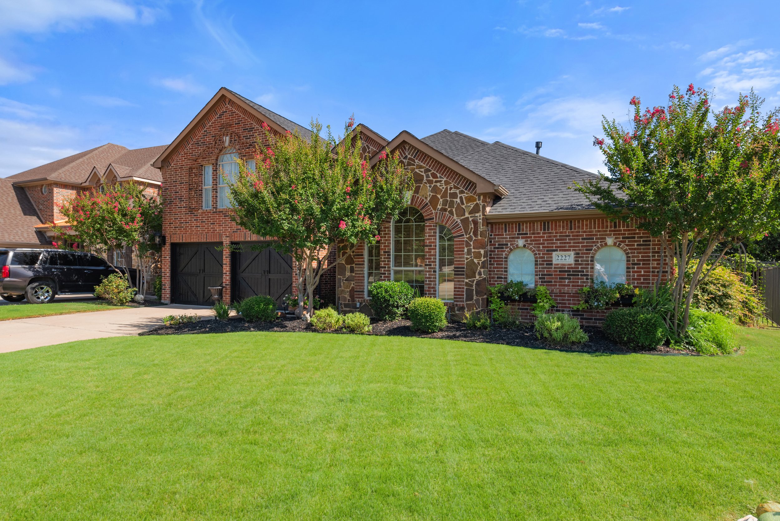 Creekwood - 2227 Lakeway Dr.jpg