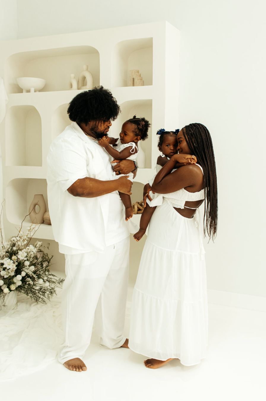 family photoshoot , studio photoshoot