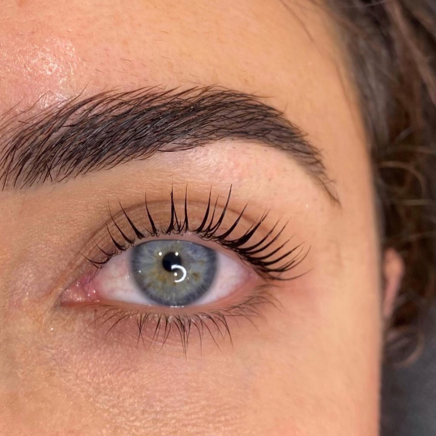 Elevating lashes to new heights with a stunning lash lift ✨ #LashGoals

Lashes By Brittany 
#lashlifts