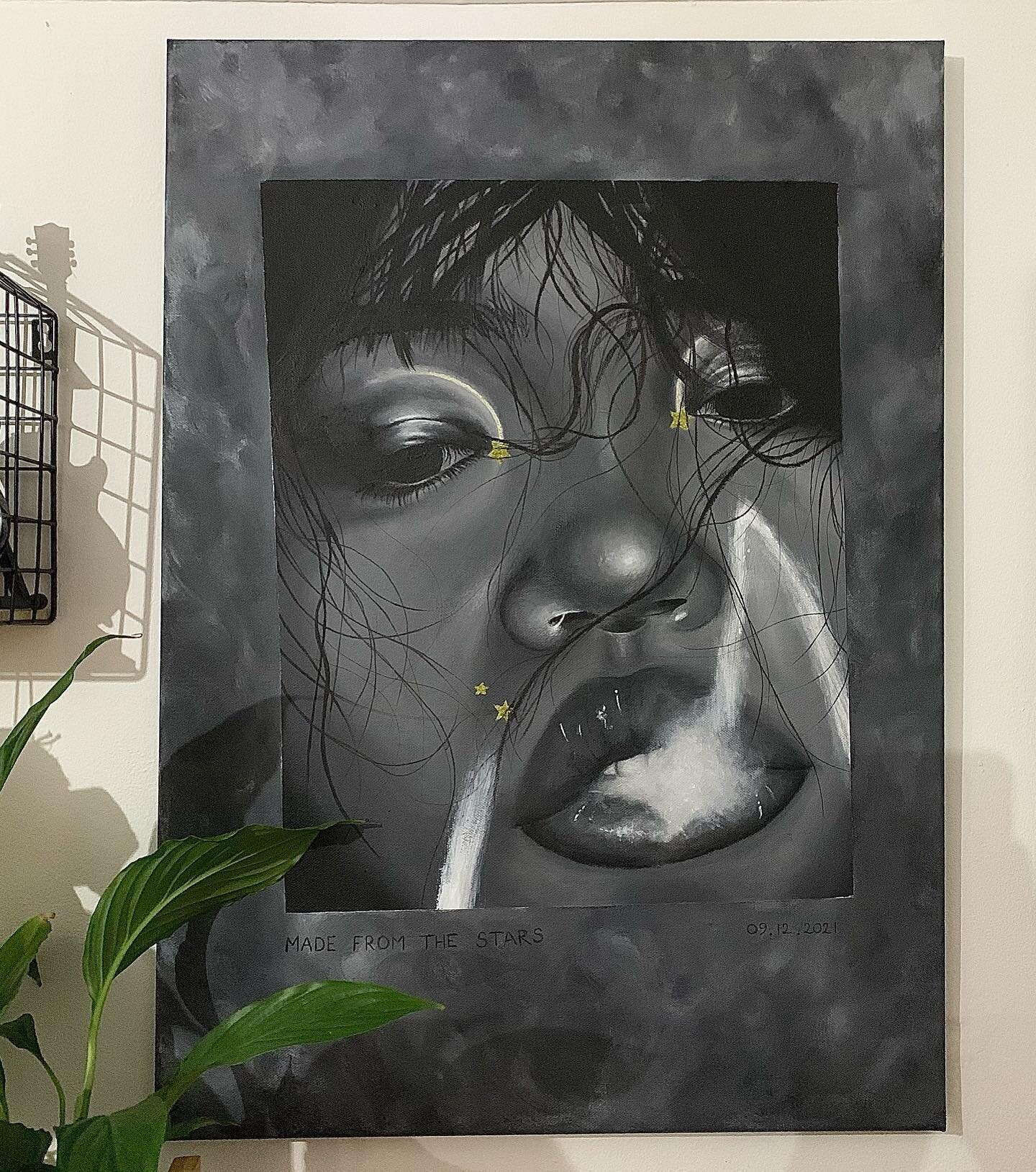 Super super proud of this painting🥺

I took some inspo from my last post and ended up doing the best portrait I think I&rsquo;ve done so far (the gold stars sparkle too)

2 years ago I was very much convinced that I couldn&rsquo;t paint and now it&r