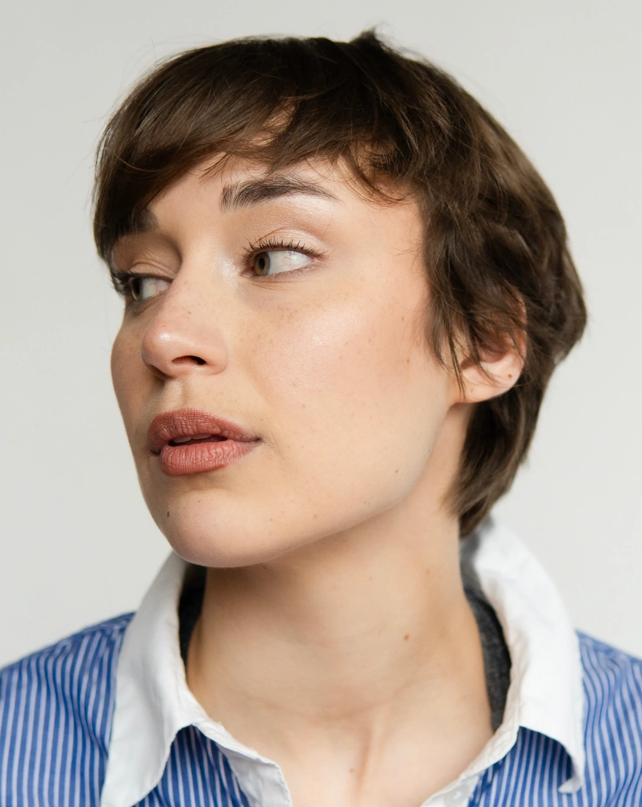 @sydney.leiser shot by @nasirpan // @designbynasir

Get in the studio with me &ndash;
Now booking for July + Aug + Sept 2026.
DM for rates + scheduling.

#photoshoot #photography #actor #model #naturallight