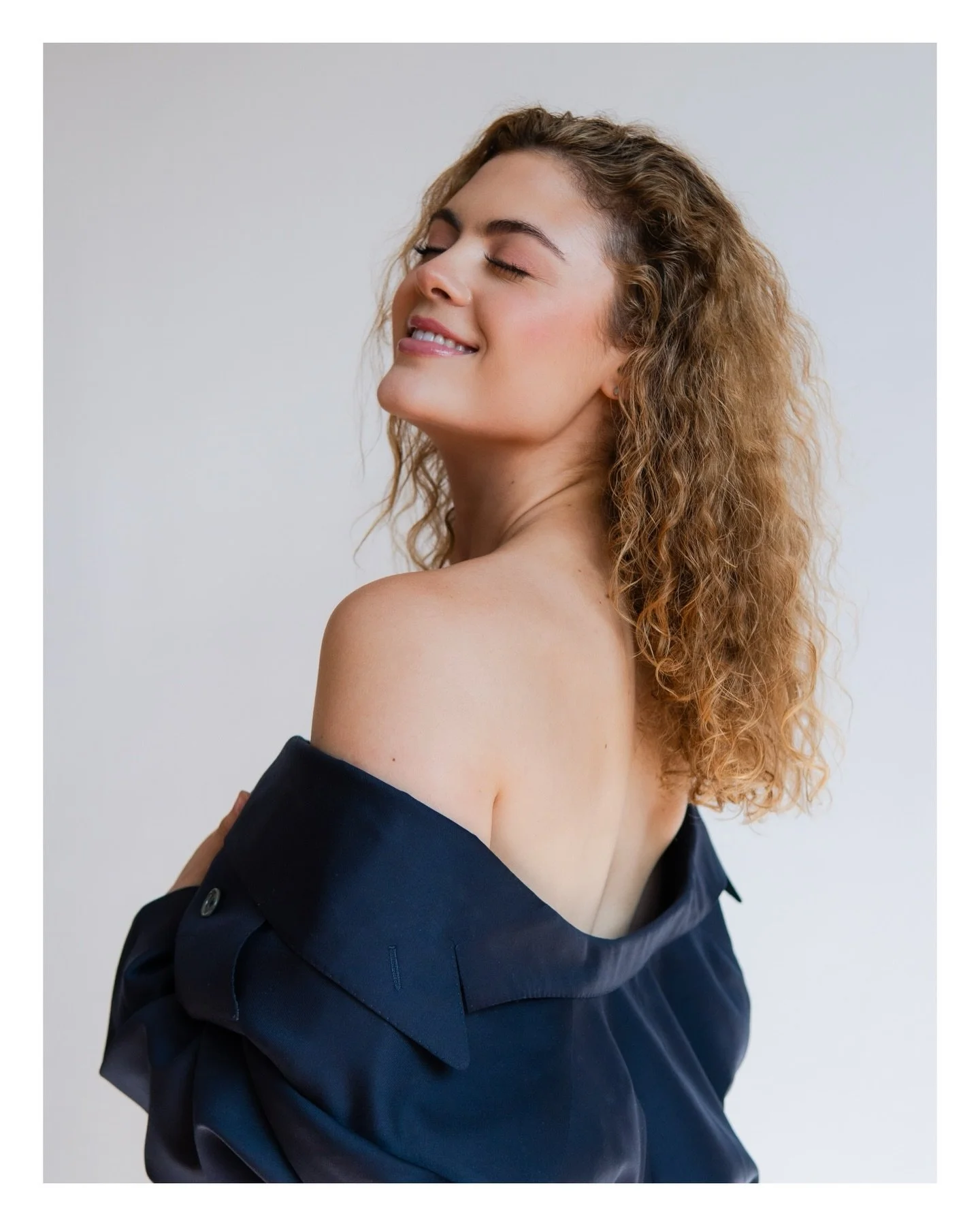 @darbymcdo shot by @nasirpan // @designbynasir 

Get in the studio with me &ndash;
Now booking for July + August 2026.
DM for rates + scheduling.

#photoshoot #photography #actor #model #naturallight
