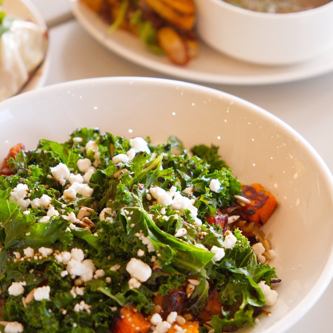 Roasted sweet potatoes, wilted kale, caramelized onions, oyster mushrooms, sunflower kernels, and goat cheese.  for when you want a lunch that&rsquo;s super fresh and actually keeps you full until dinner! best paired with our hot london fog 😋😋
