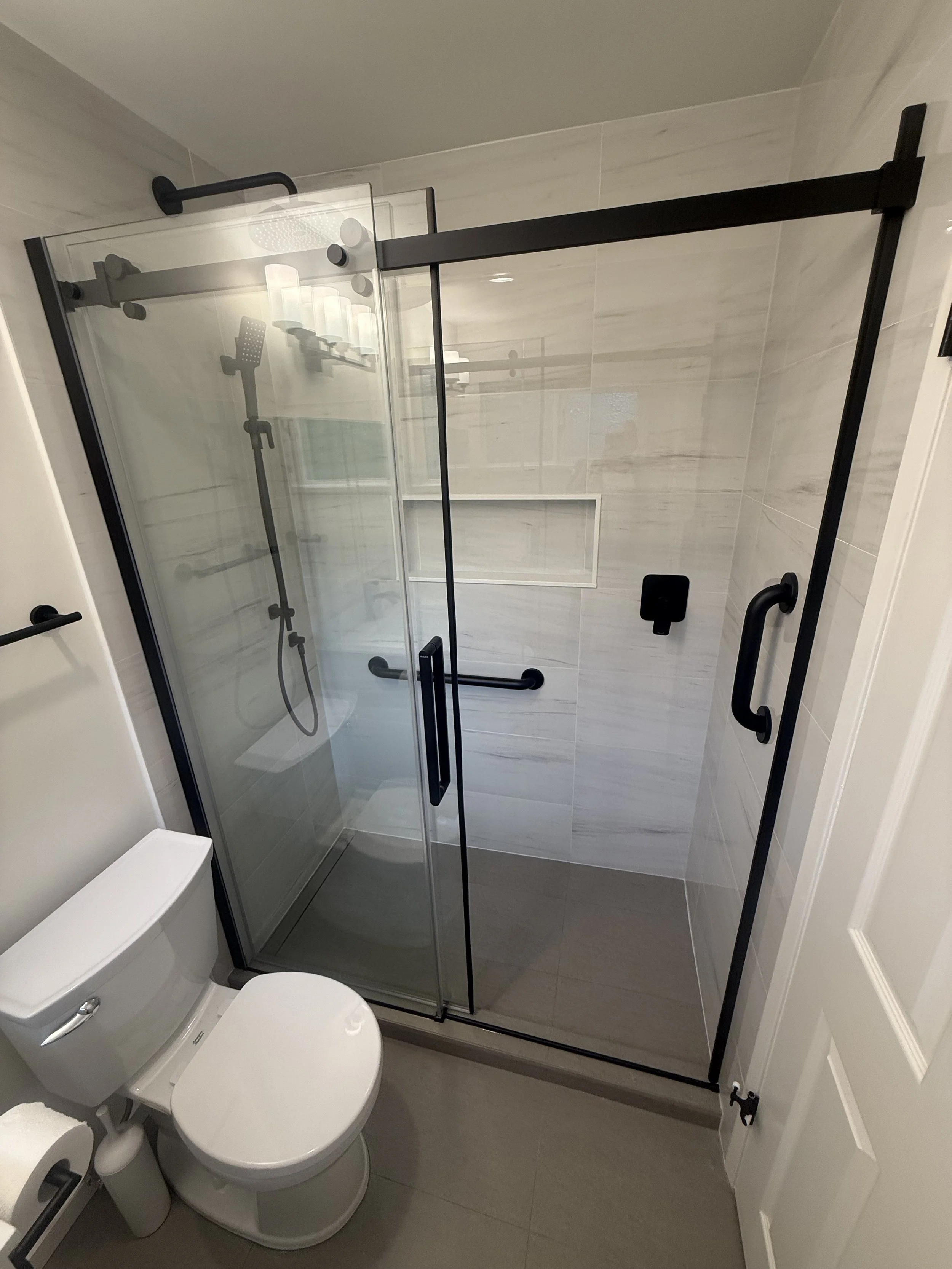 Zimka bathroom.jpg