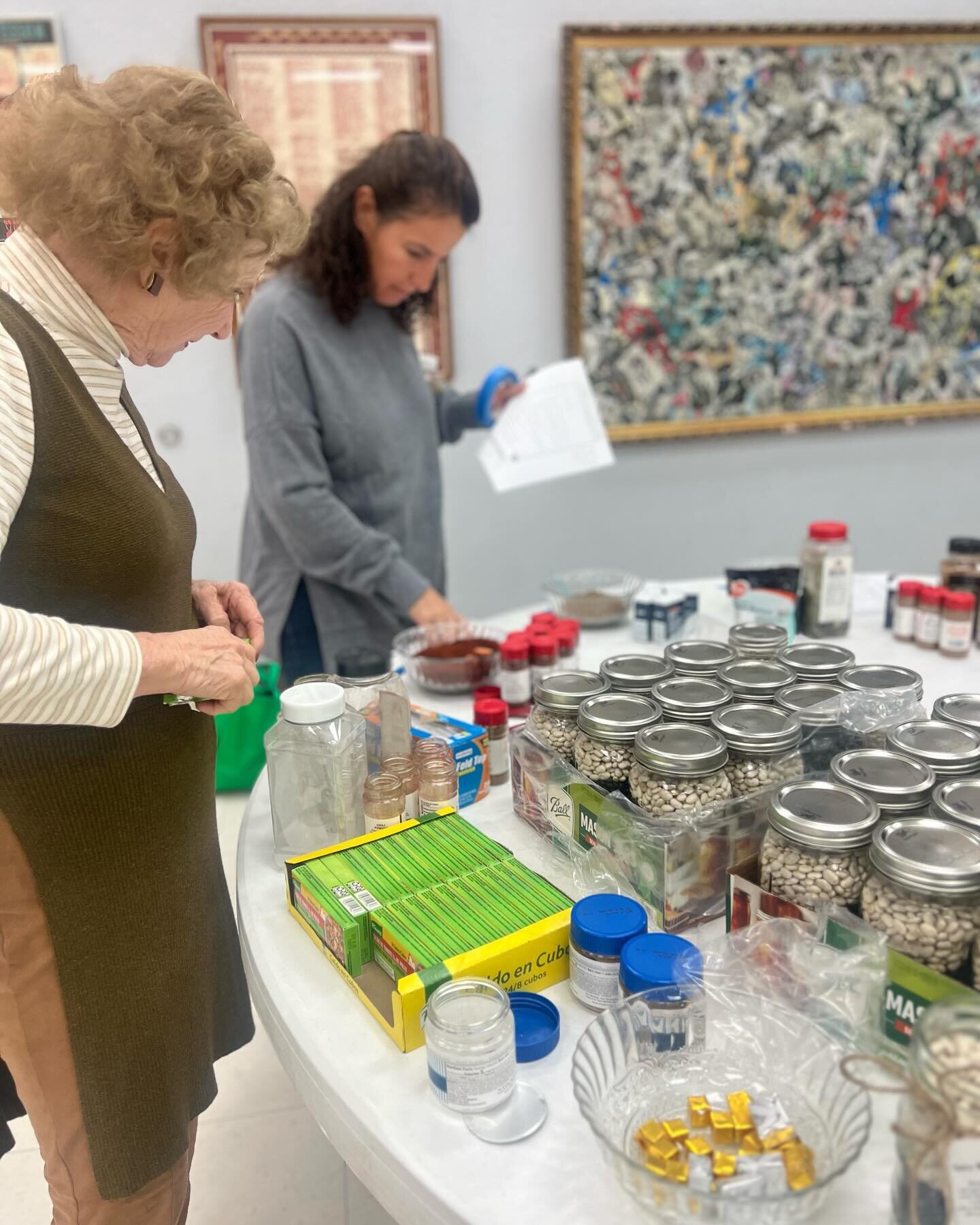 Thank you to all who contributed to our Day of Chesed event on Monday, January 15th! As a community we filled 61 boxes with supplies, soup, and art for refugee families newly arrived to Tucson.

Many thanks to:

Katie Stellitano, Kathy Gerst, Audrey 