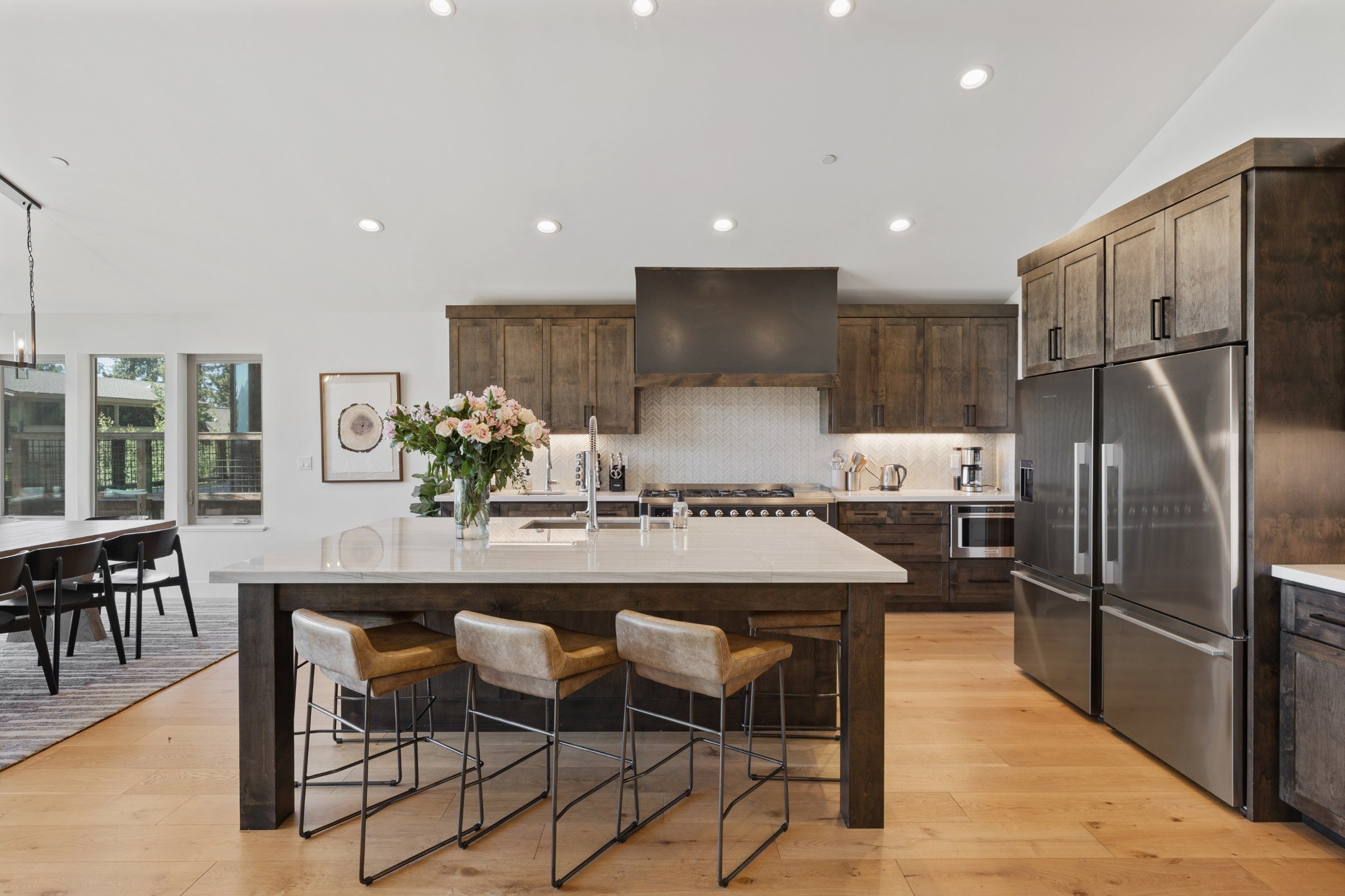 vr-bellevue-3-kitchen.jpg