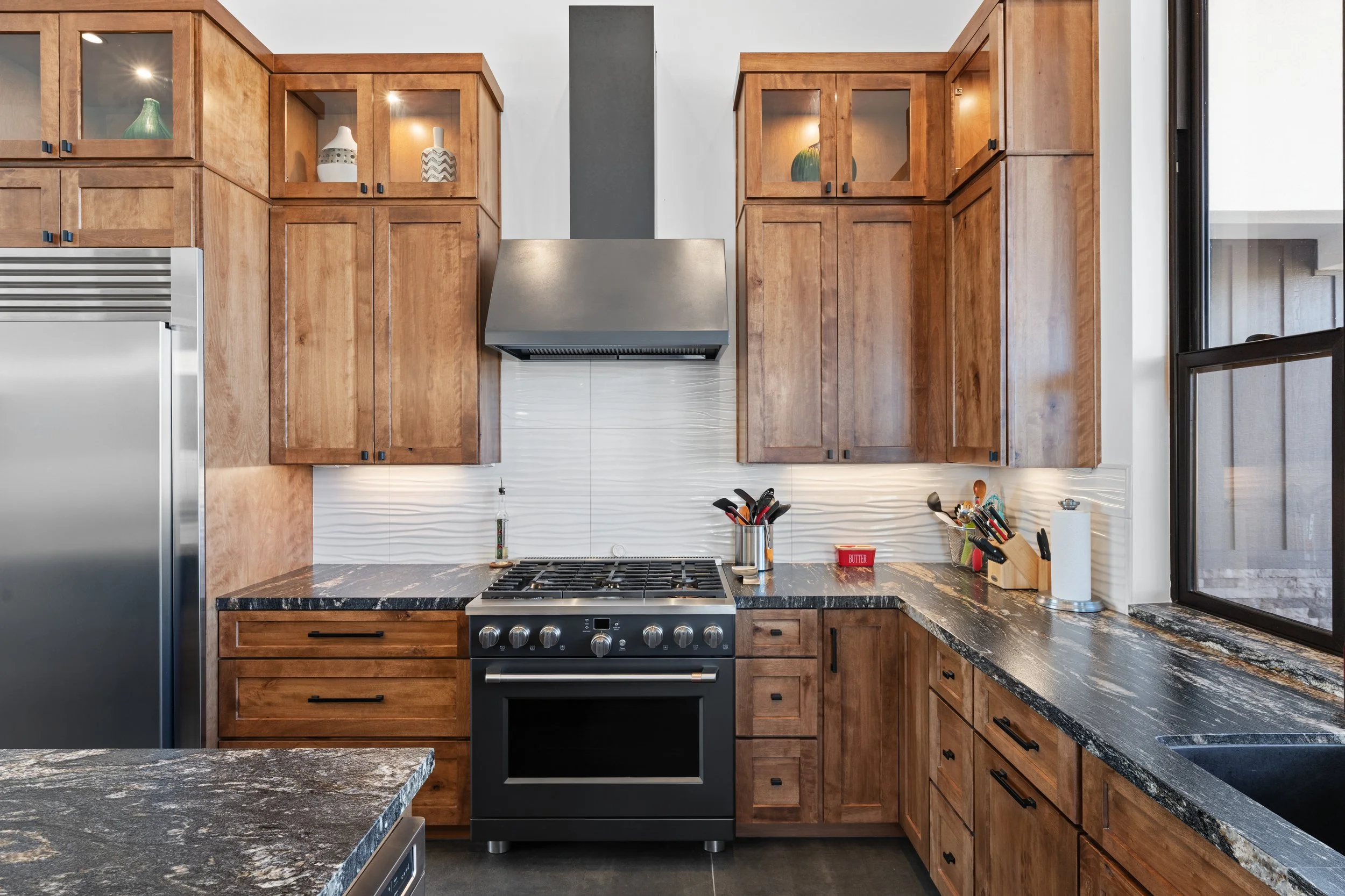 gr06-kitchen-range.jpg