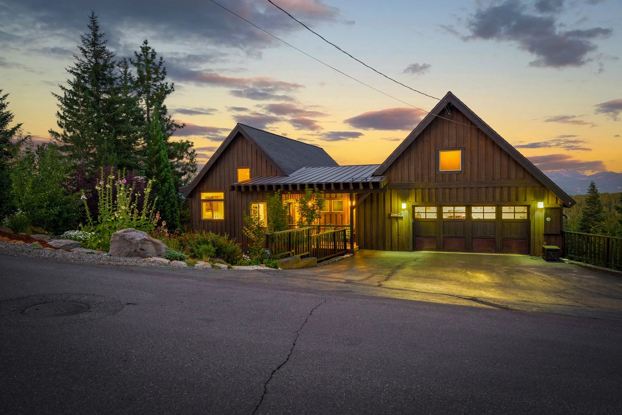 vr-truckee-1-twilight.jpg