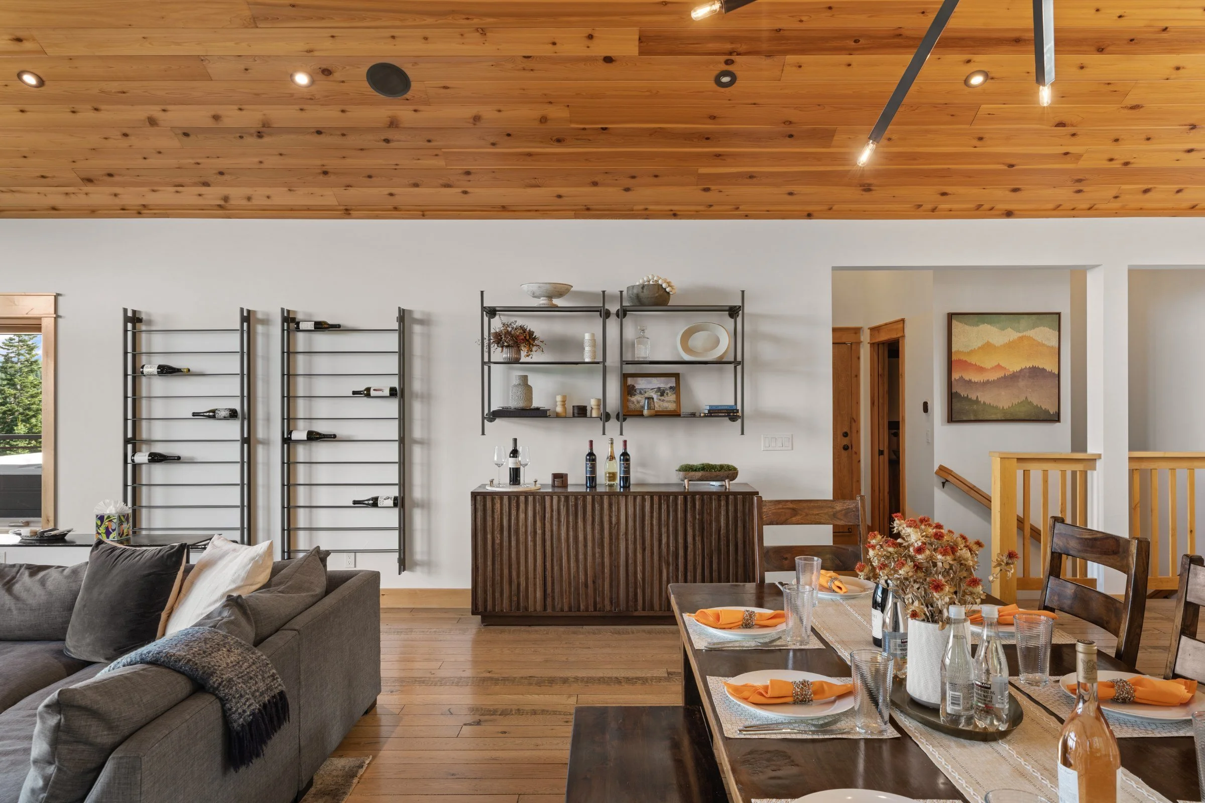 vr-truckee-2-living.jpg